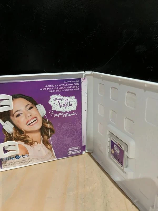 Disney Violetta : Rythme & Musique – 3DS – Complet – Parfait état – photo 3
